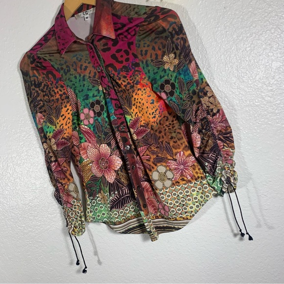 IQ Paris Floral Animal Print Button Up Scrunch Sleeve Blouse Size Medium - Picture 3 of 12